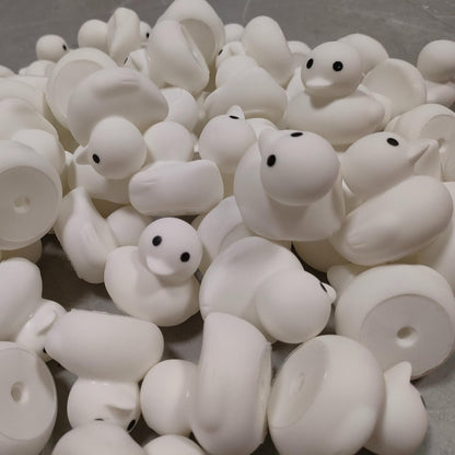 15 ghost rubber ducks in white – spooky Halloween toys for Jeep ducking and party favor
